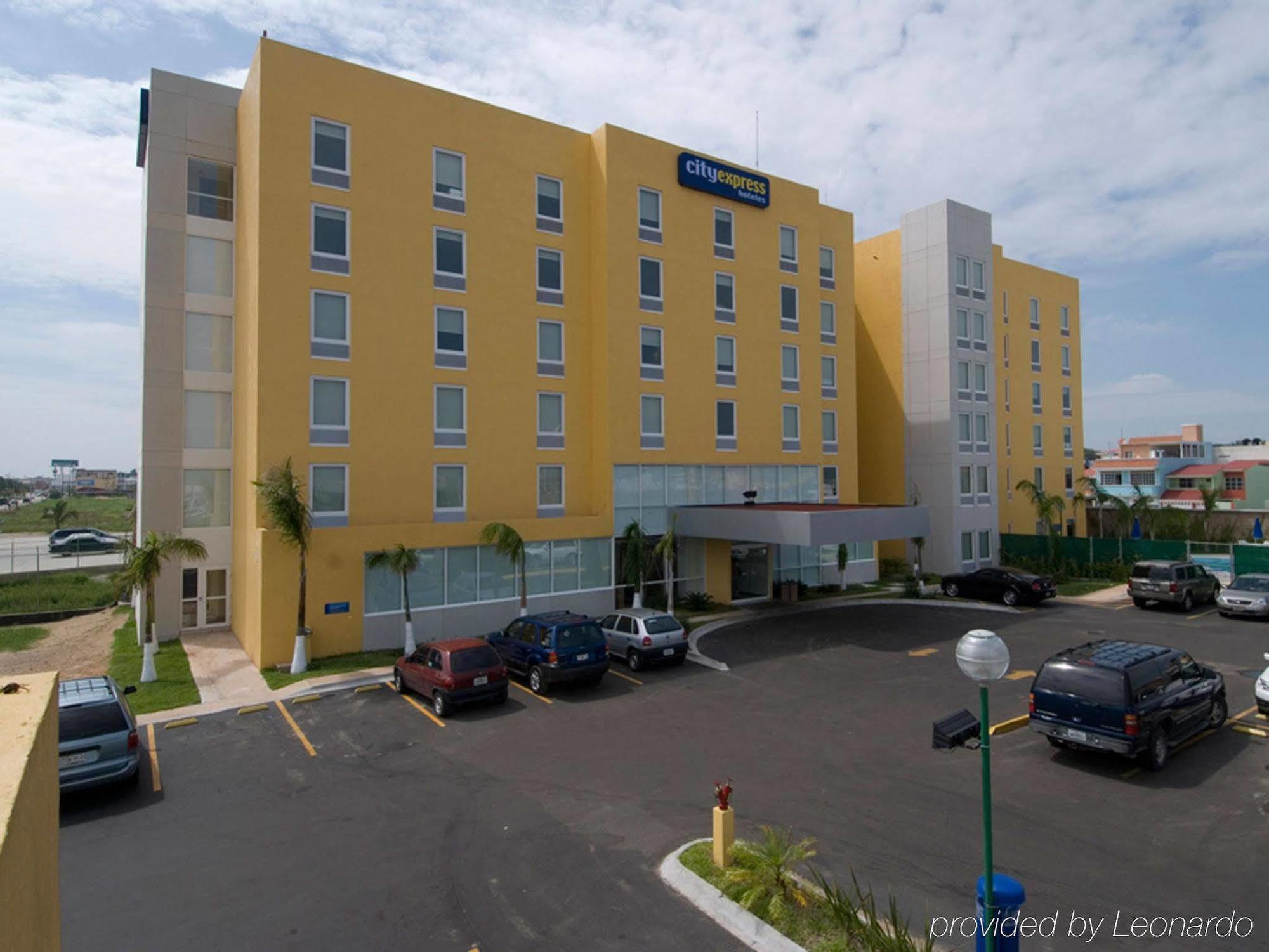 City Express Coatzacoalcos Exterior photo