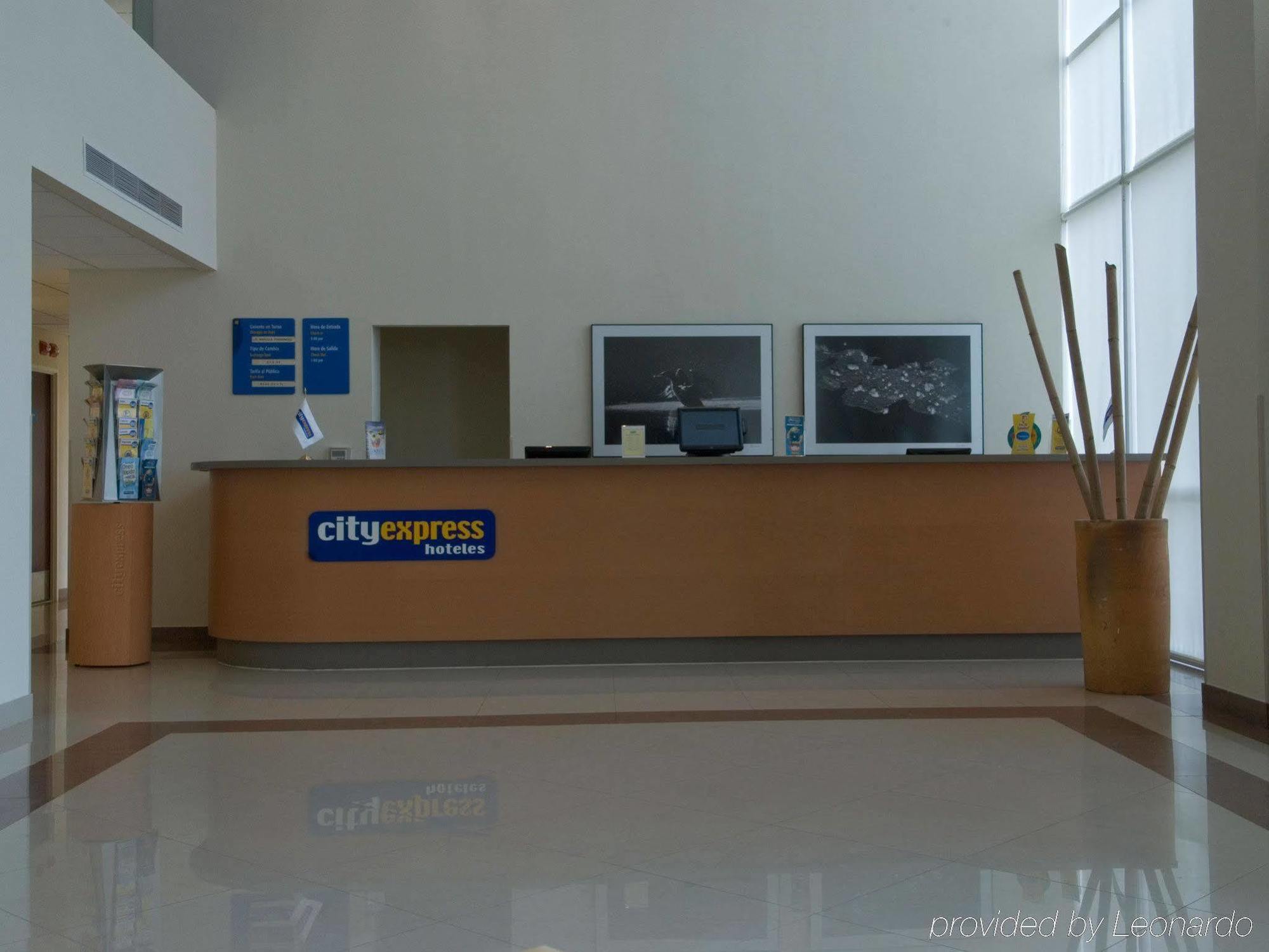 City Express Coatzacoalcos Exterior photo